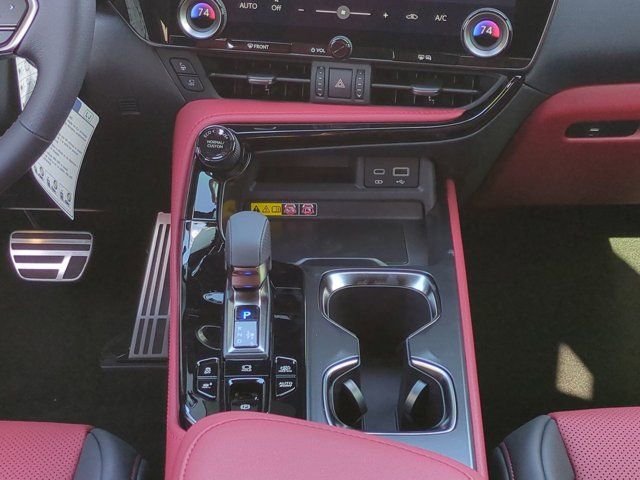 2026 Lexus NX 450h+ F-Sport - Photo 18