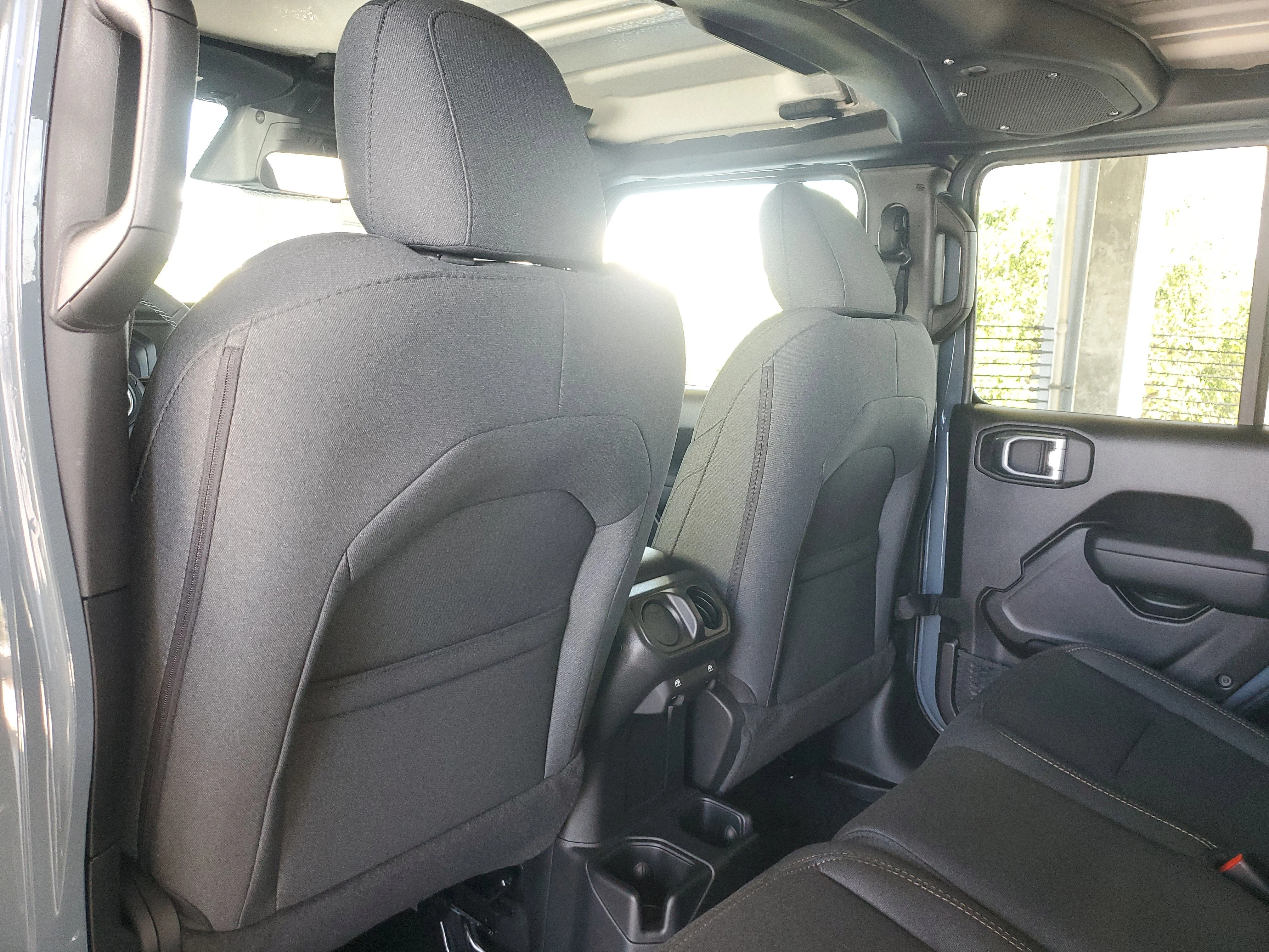 New 2026 Anvil Clear-Coat Exterior Paint Jeep Sport S image 8