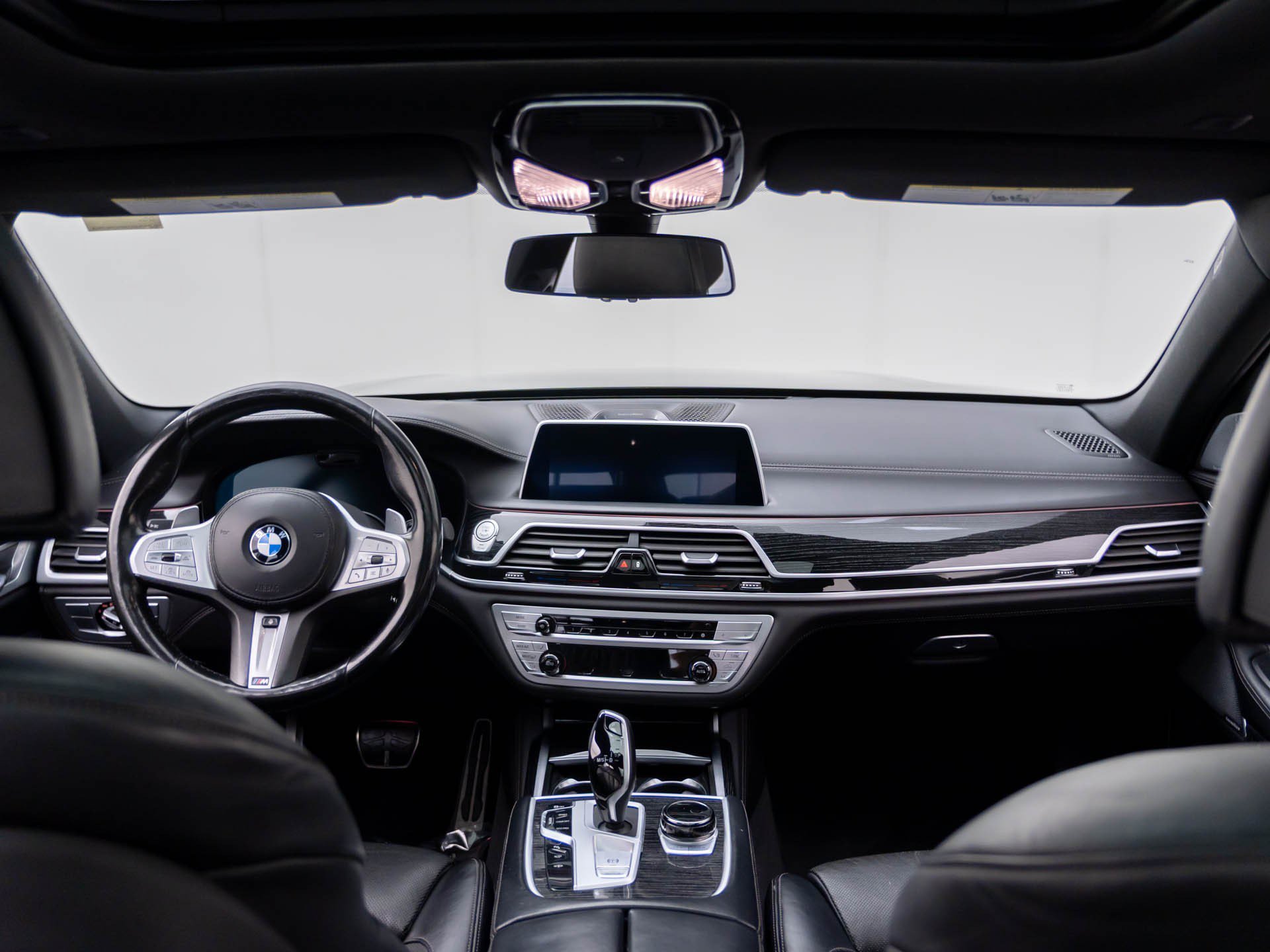 Used 2022 Donington Grey Metallic BMW 750i xDrive image 11