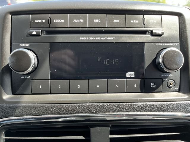 Used 2014 Blue Dodge SXT image 14