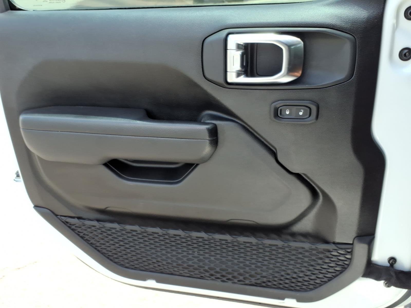Used 2025 Bright White Clearcoat Jeep Sport image 28