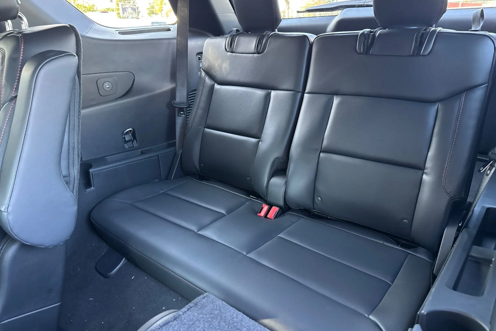 New 2026 Carbonized Gray Metallic Ford ST-Line image 17
