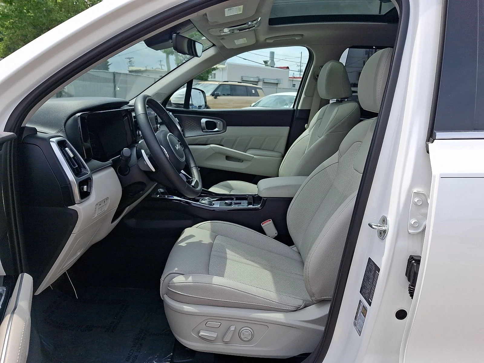 Certified Used 2023 White Kia SX Prestige image 13