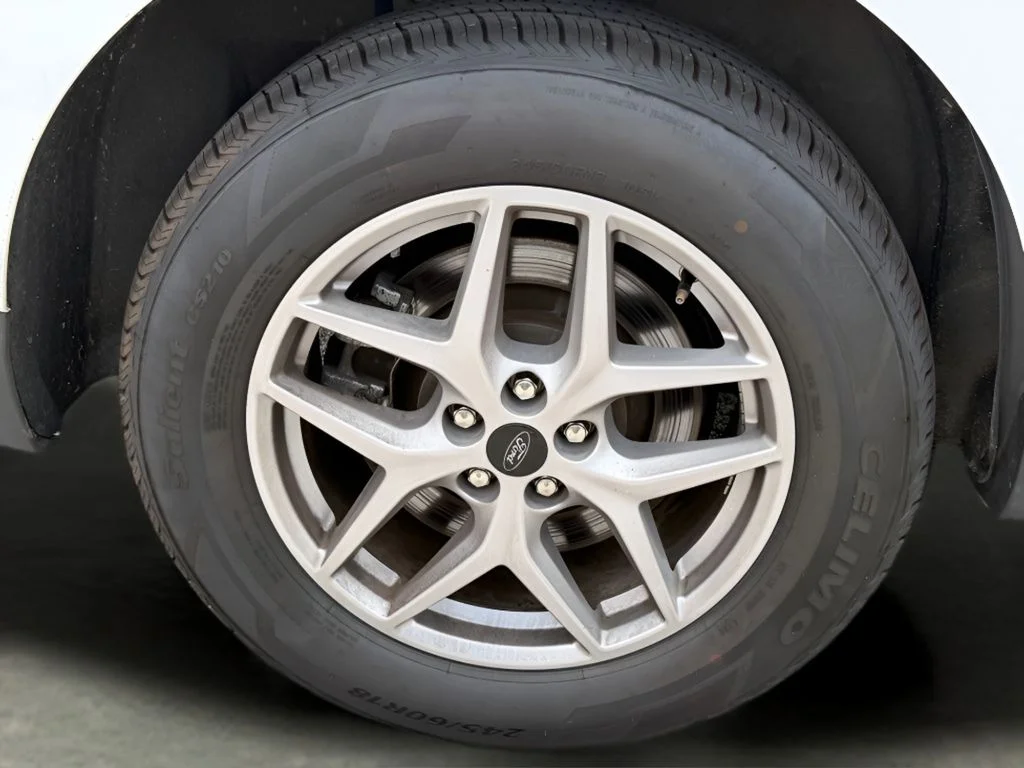 Used 2024 White Ford SEL image 34