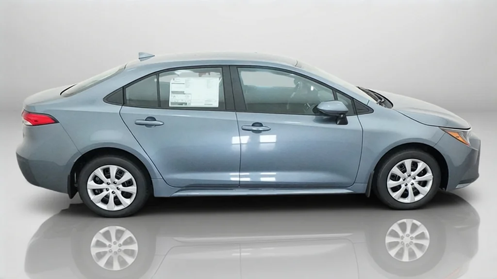 New 2027 Celestite Toyota LE image 7