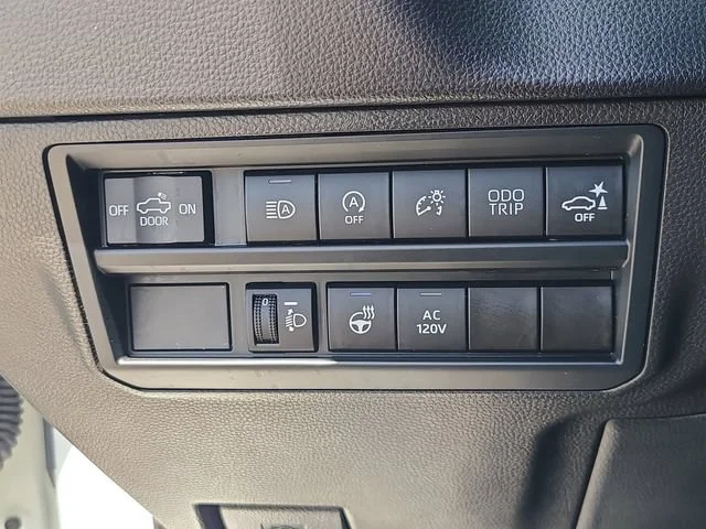 Used 2024 White Toyota SR5 image 18