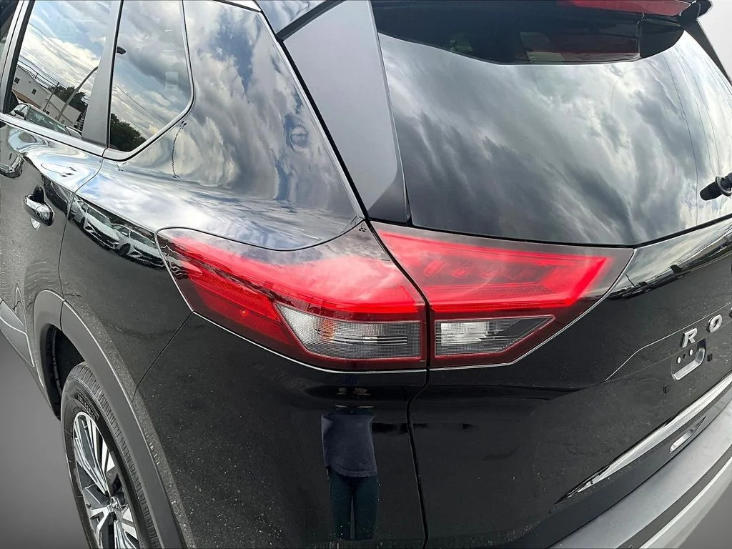 Used 2023 Black Nissan SV image 23