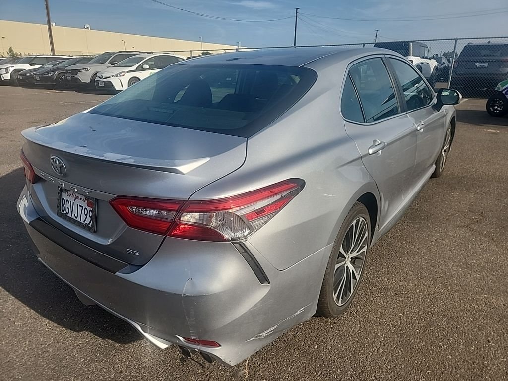 Used 2019 Silver Toyota SE image 13