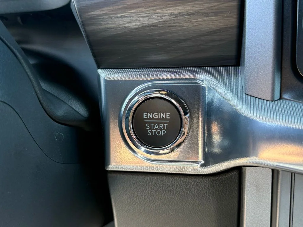 New 2025 White Ford Lariat image 22