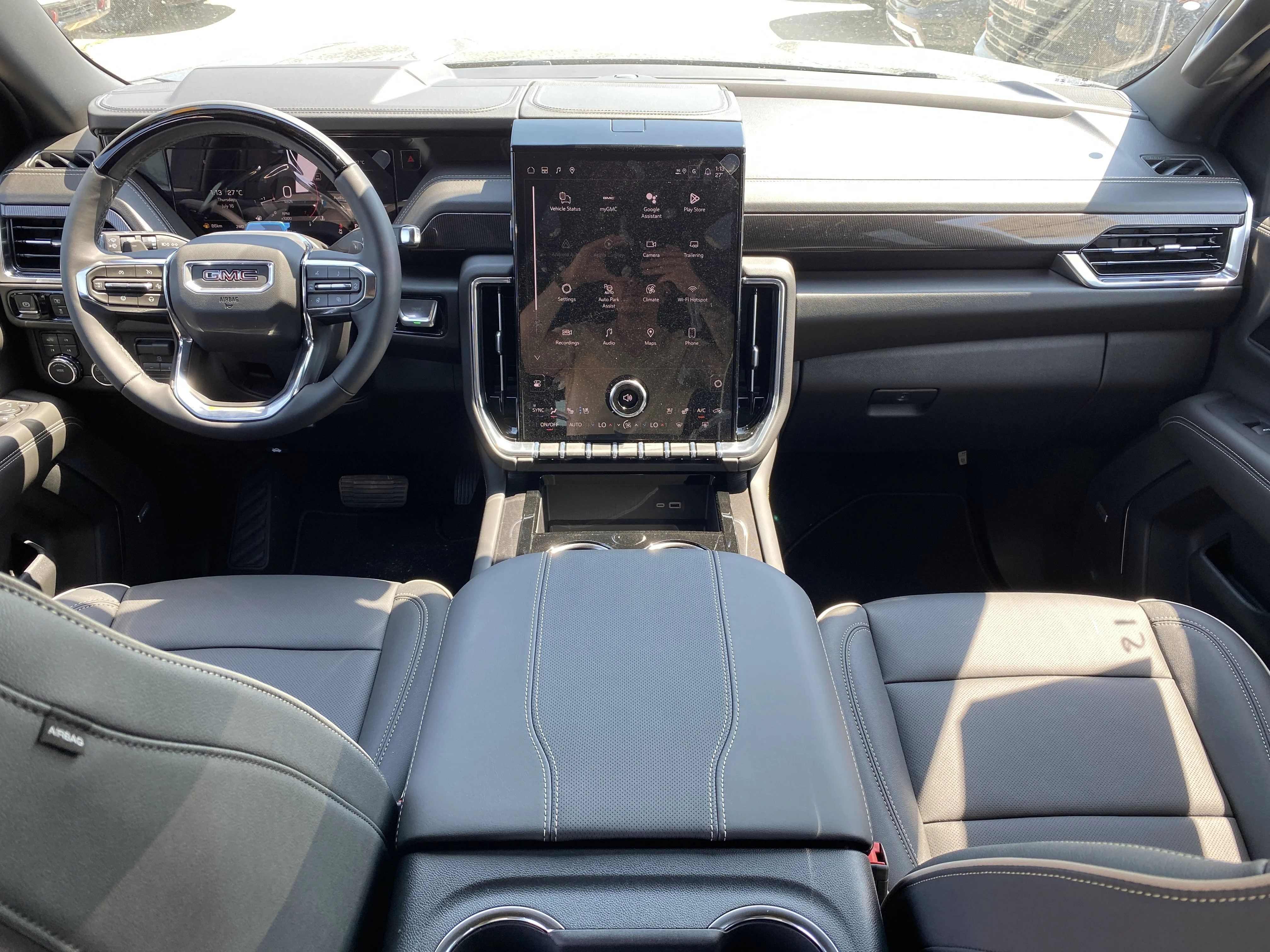 New 2026 ONYX BLACK GMC Elevation image 15