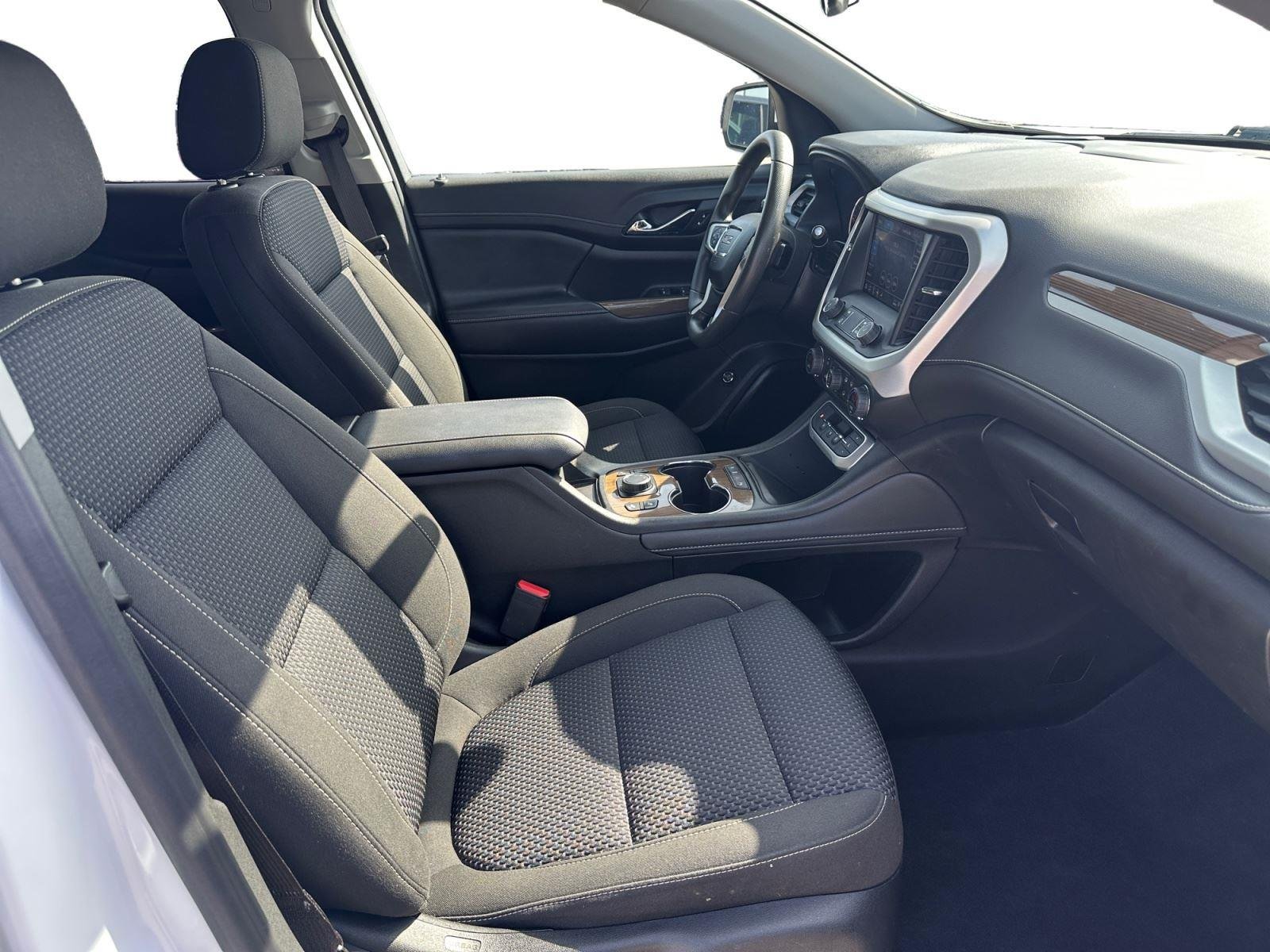 Used 2023 Summit White GMC SLE image 16