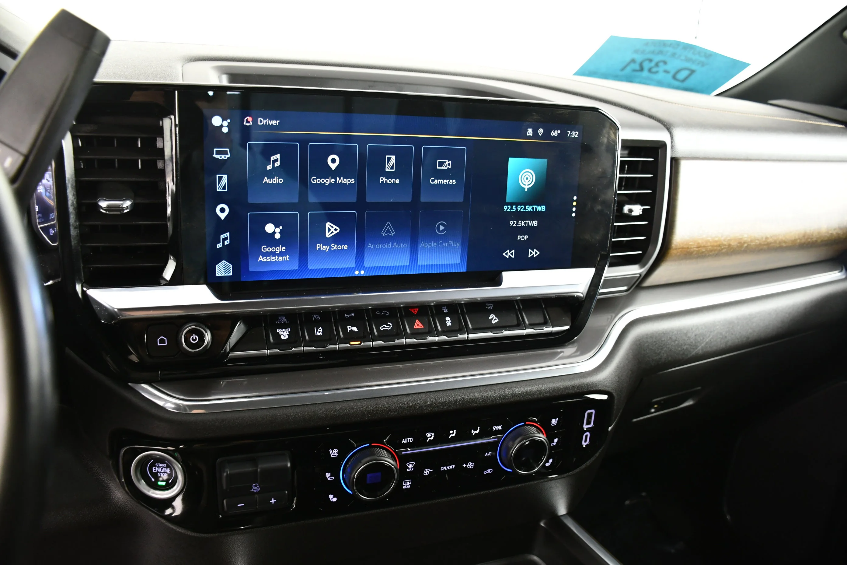Used 2024 Black Chevrolet High Country image 30