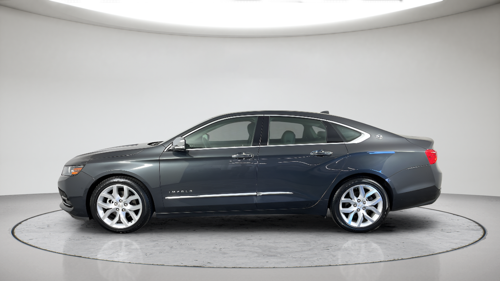 Used 2014 Ashen Gray Metallic Chevrolet LTZ image 6