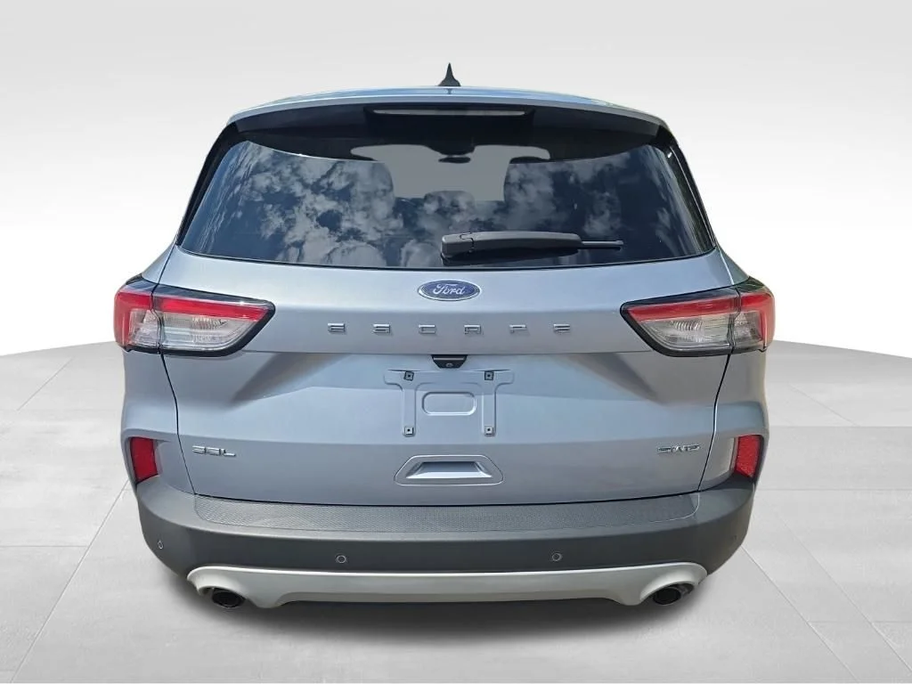 Used 2022 Blue Silver Metallic Ford SEL image 7