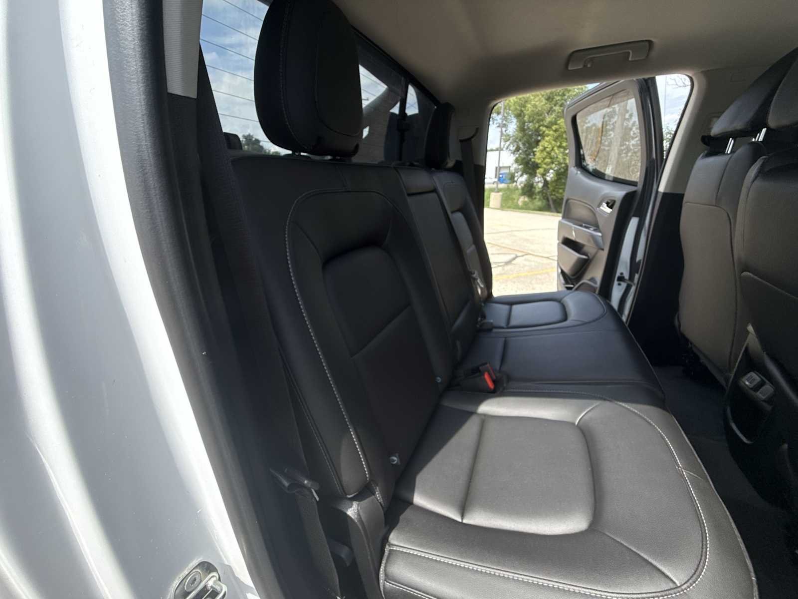 Certified Used 2019 SUMMIT WHITE Chevrolet 4WD ZR2 image 24