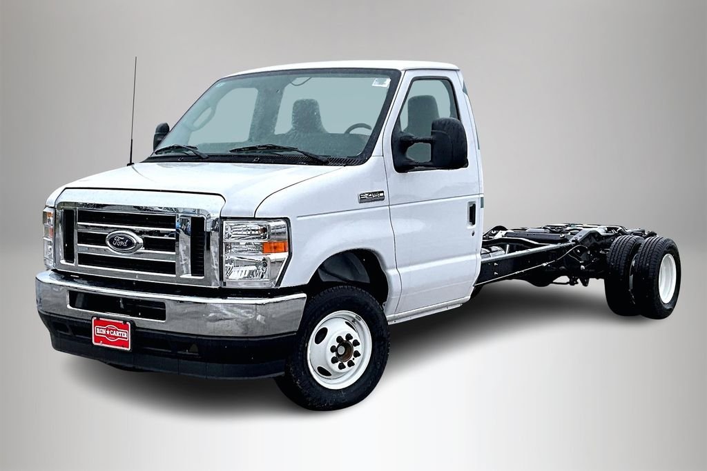 New 2025 Ford E-450SD Base