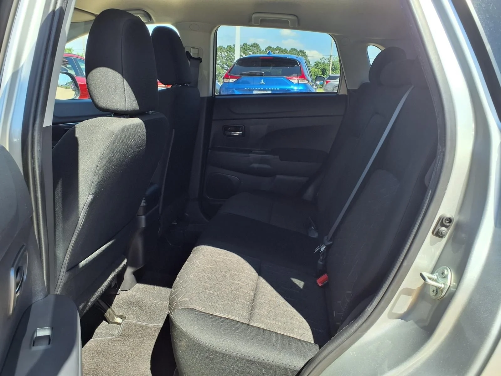 Used 2024 Silver Mitsubishi 2.0 S image 9