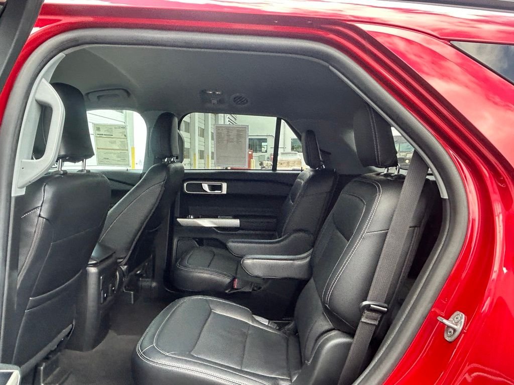 Used 2023 Red Ford XLT image 14