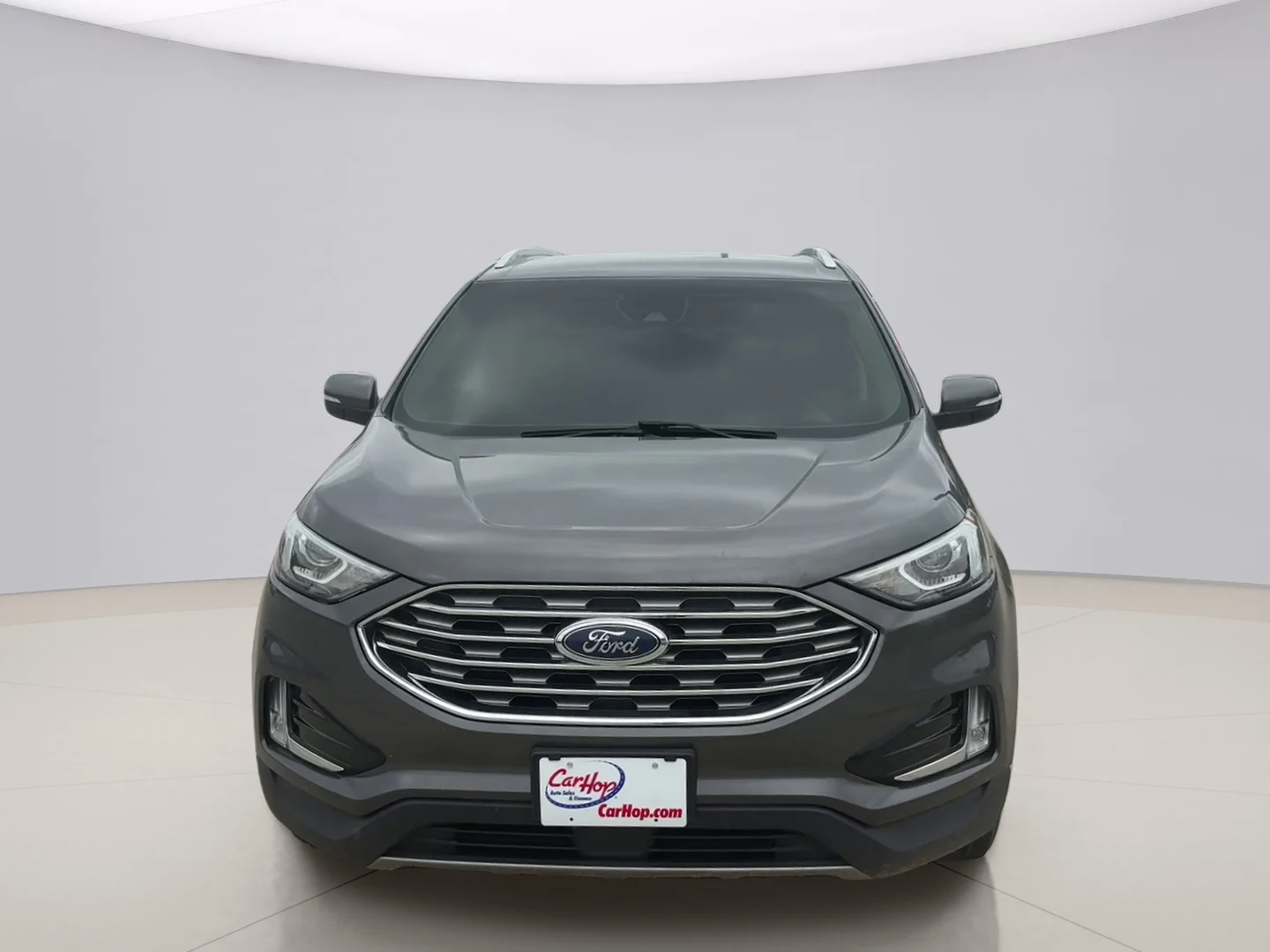 Used 2019 Gray Ford SEL image 2
