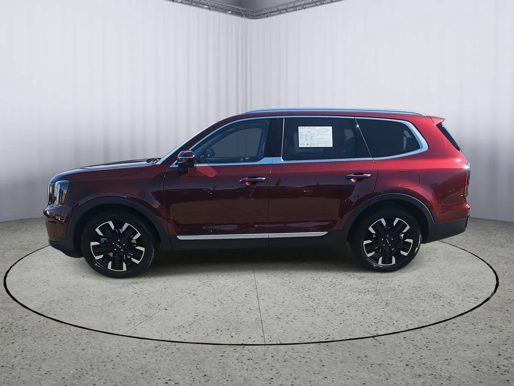 Used 2023 Red Kia SX image 2