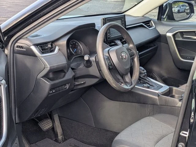 Used 2019 Midnight Black Metallic Toyota XLE image 2
