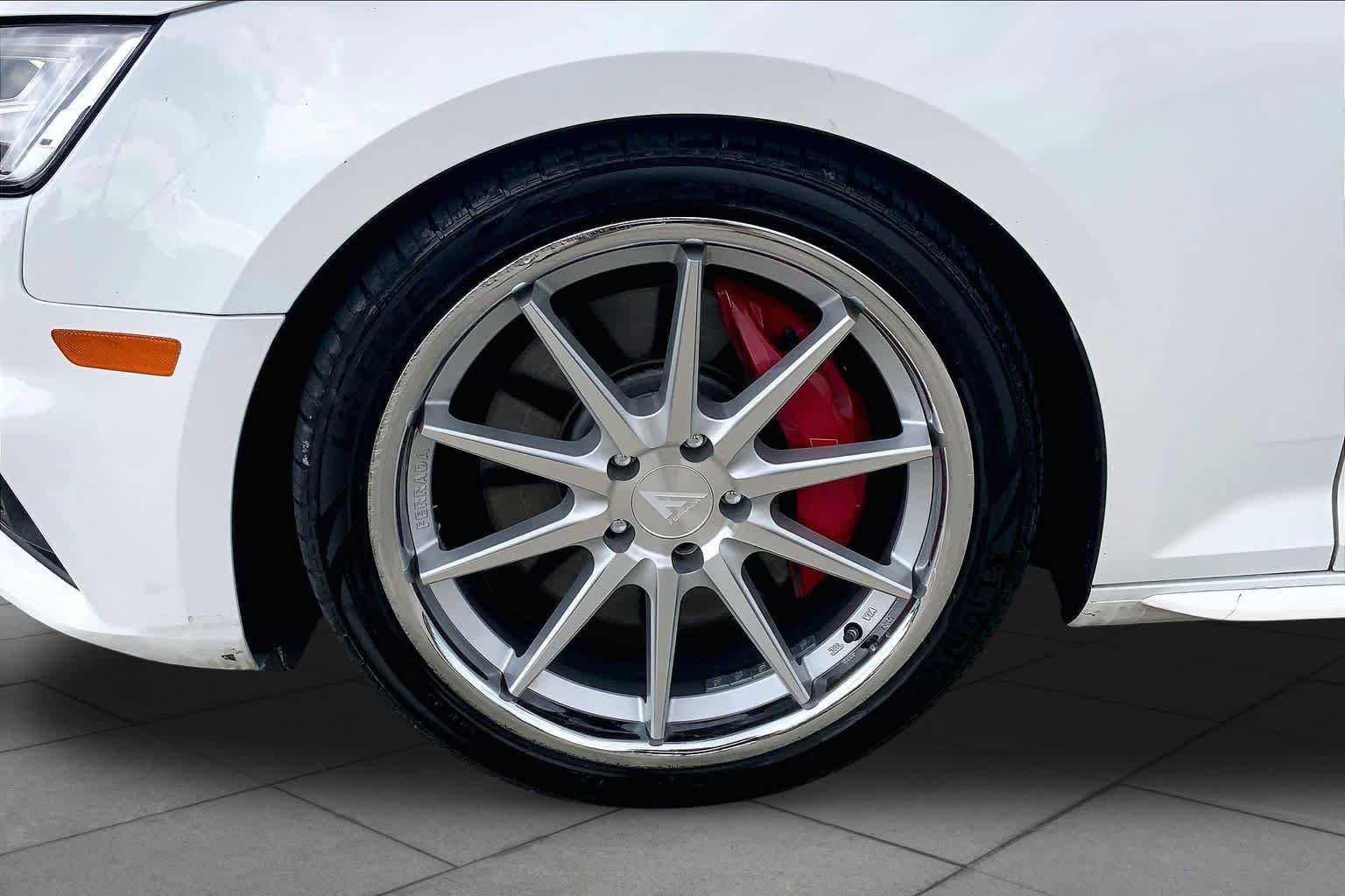 Used 2018 Ibis White Audi Prestige image 11