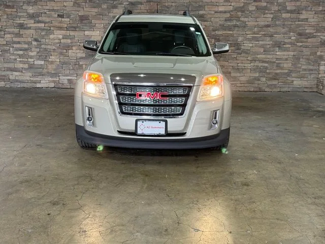 Used 2014 Champagne Silver Metallic GMC SLT-1 image 33