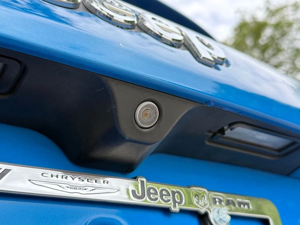 Certified Used 2019 Blue Jeep Latitude image 34