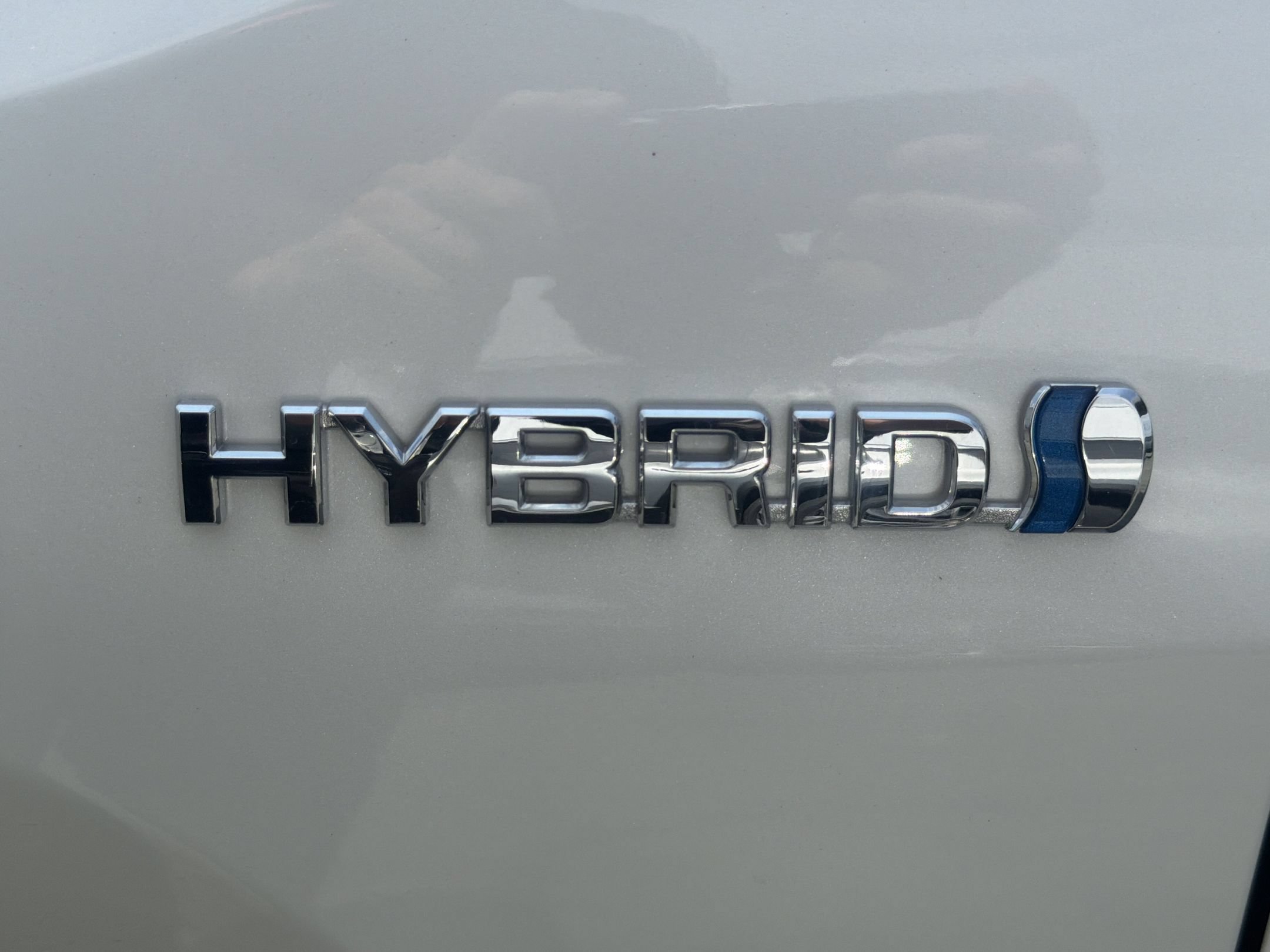 Used 2020  Toyota  image 2
