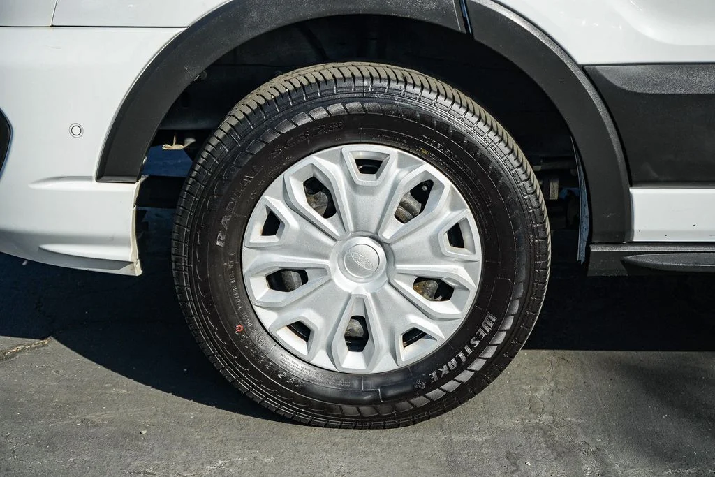 2023 Ford Transit Passenger Van XLT - Photo 10