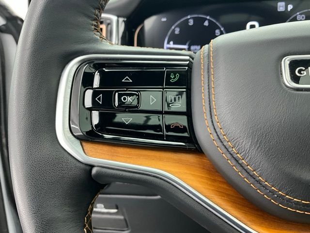 2024 Jeep Grand Wagoneer L Series III - Photo 13