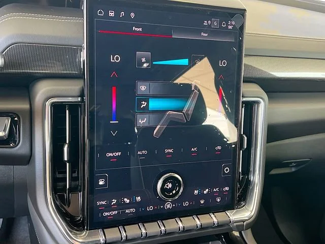 2026 GMC Yukon Elevation - Photo 11