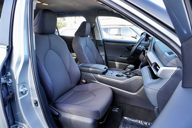 Used 2025 Silver Toyota LE image 11