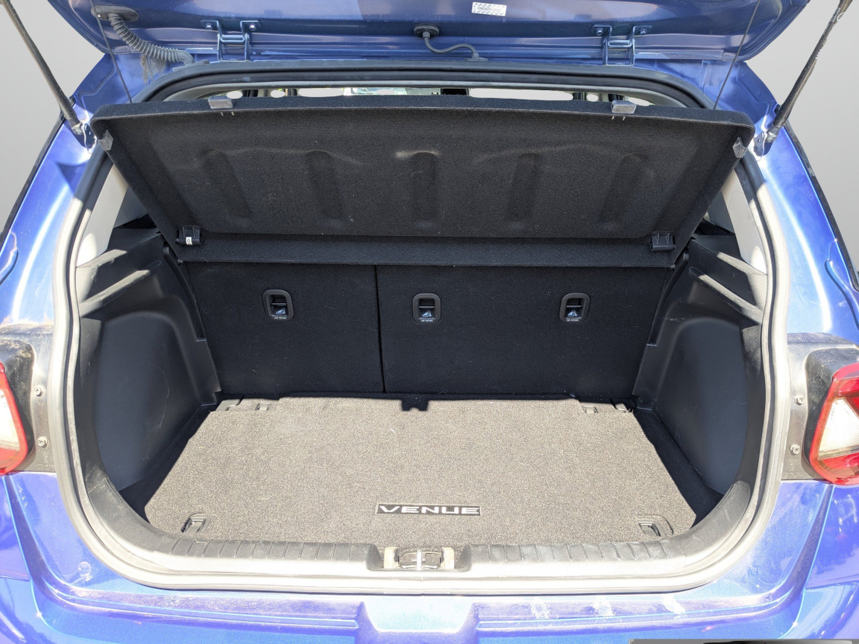 2022 Hyundai Venue Limited - Photo 10