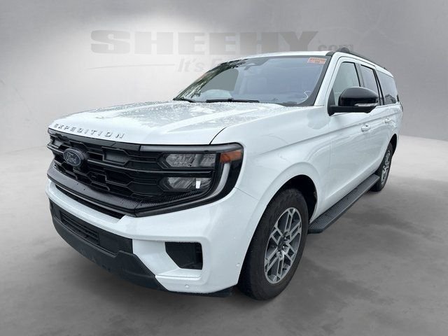 Used 2025 White Ford Active image 15