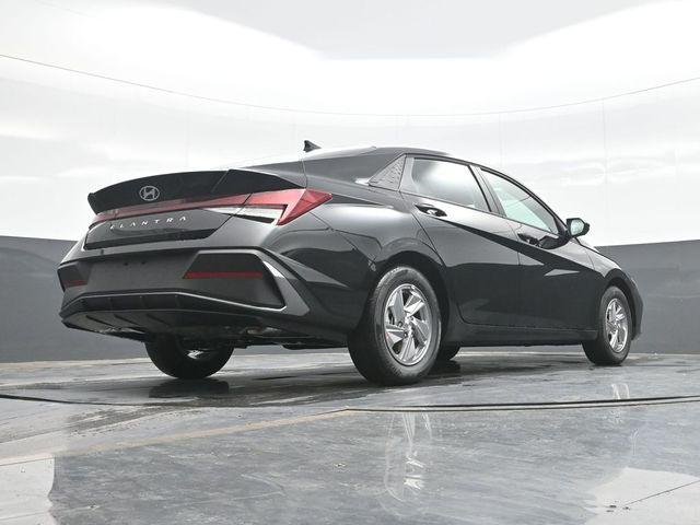 New 2026 Black Hyundai SE image 26