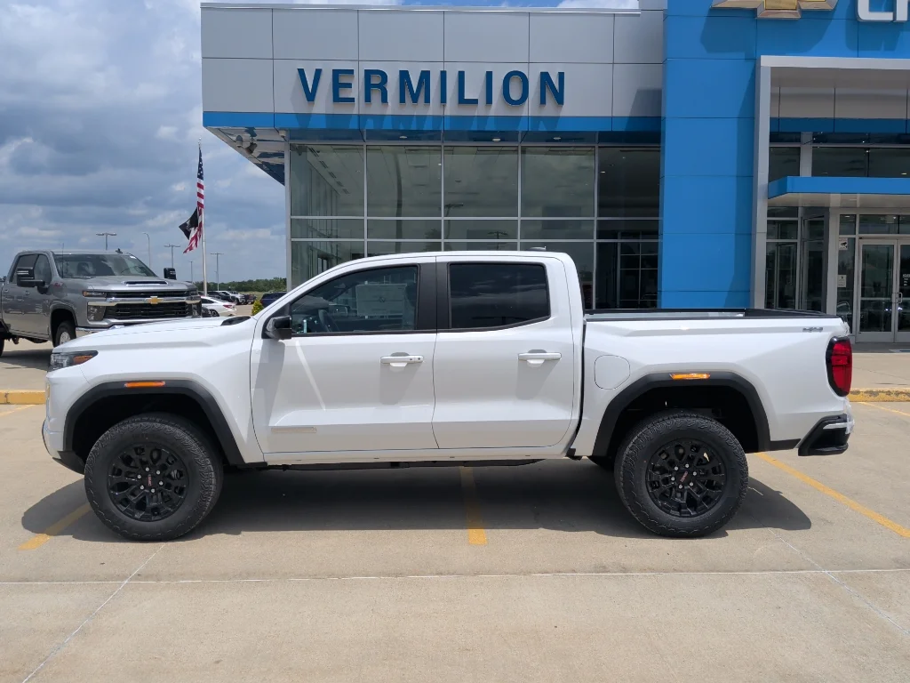 2026 GMC Canyon 4WD Elevation Crew Cab Short Box's photo