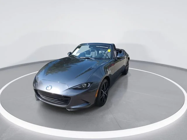 Used 2025 Gray Mazda Grand Touring image 3