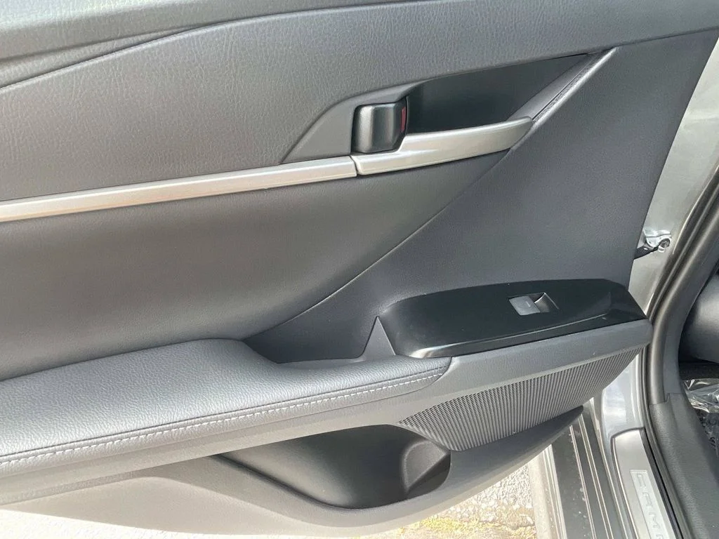 New 2026 Heavy Metal with Midnight Black Metallic roof Toyota XSE image 14