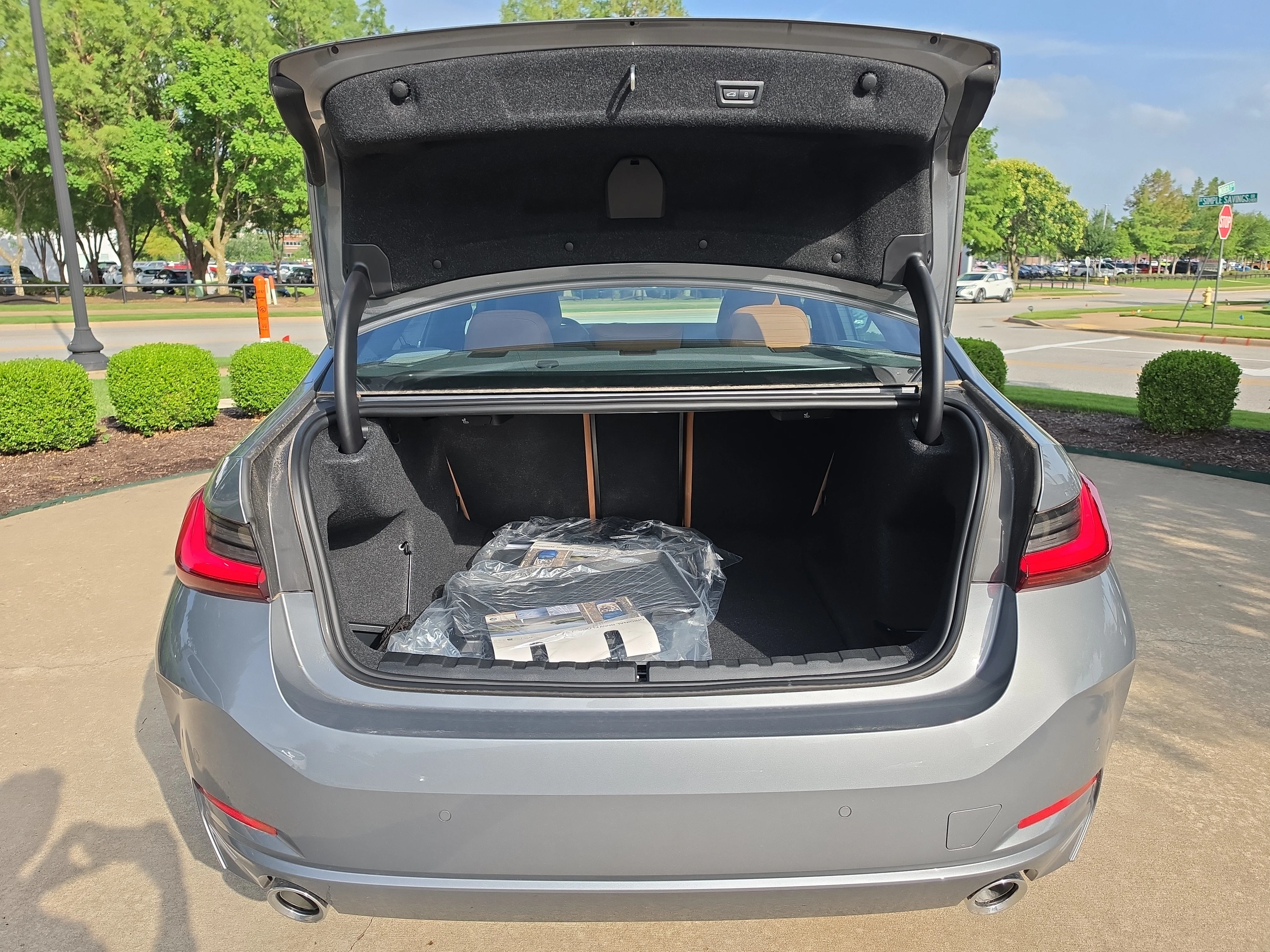 Used 2026 Skyscraper Grey Metallic BMW 330i NA xDrive image 12