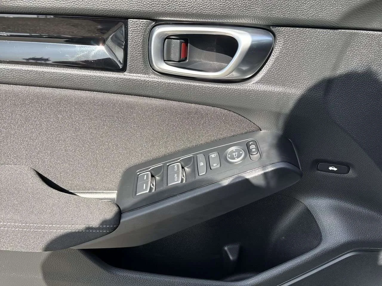 Used 2026 Solar Reflection Silver Metall Honda Sport eCVT Sedan Certified Pre-Owned   No Accident image 21