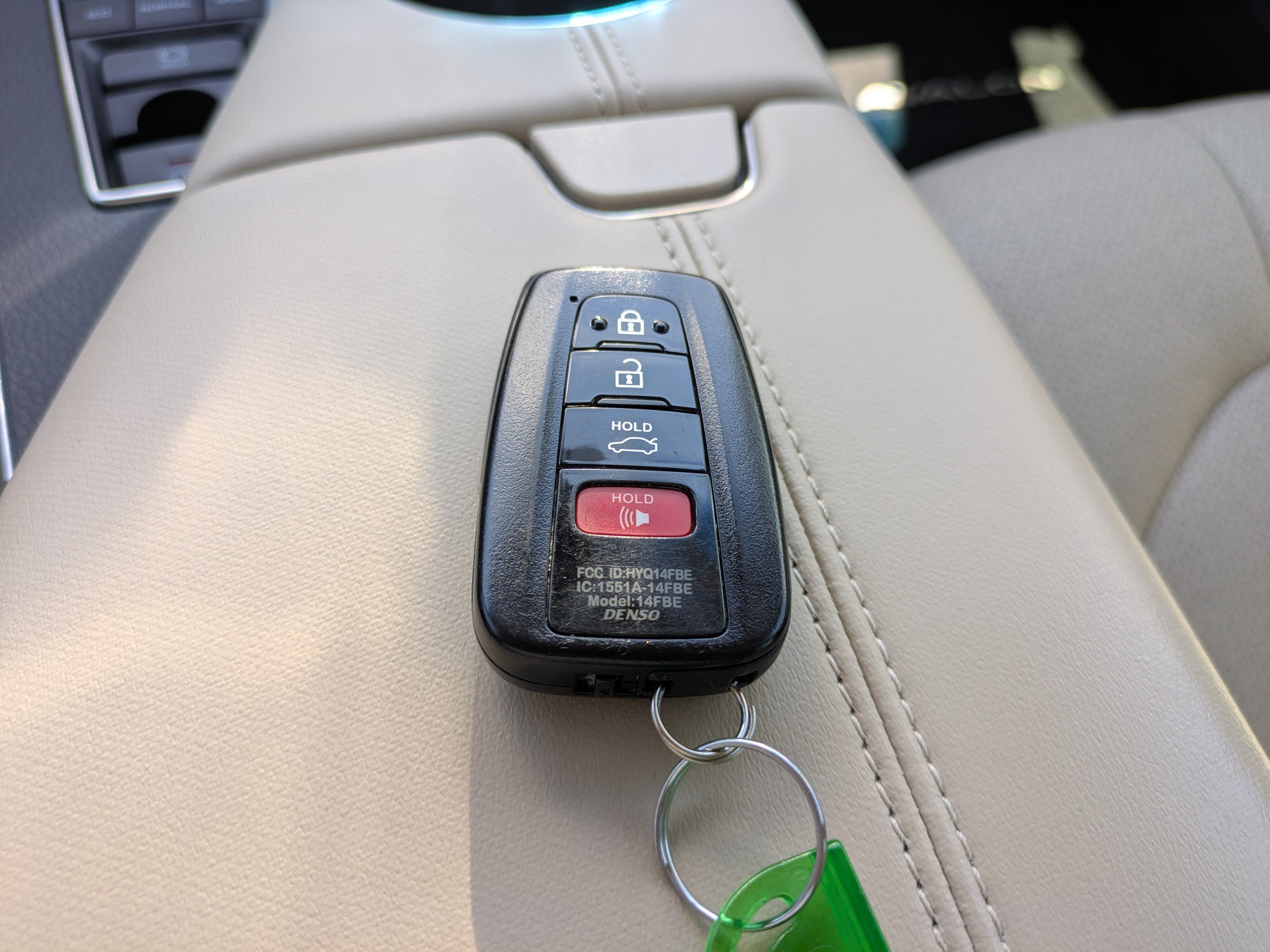 2019 Toyota Avalon Limited - Photo 31