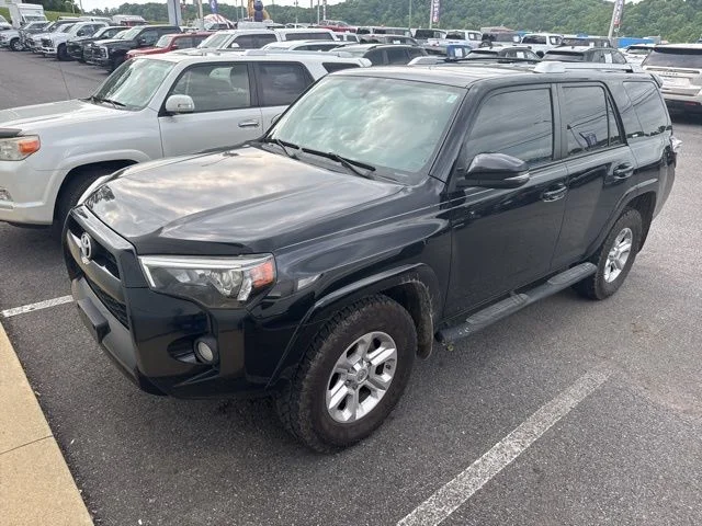 2018 Toyota 4Runner SR5 Premium V6's photo