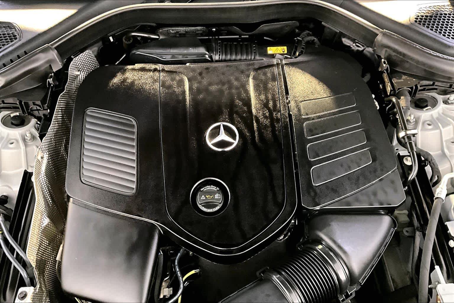 Used 2025 MANUFAKTUR Alpine Grey Mercedes-Benz GLC 300 image 31
