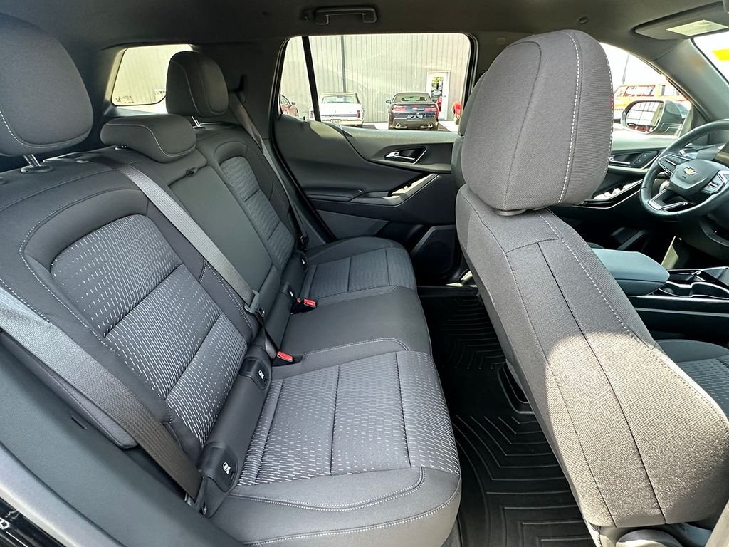 Used 2025 Black Chevrolet LT image 24
