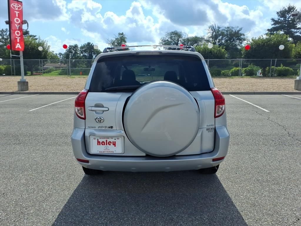 Used 2006 Silver Toyota Base image 6