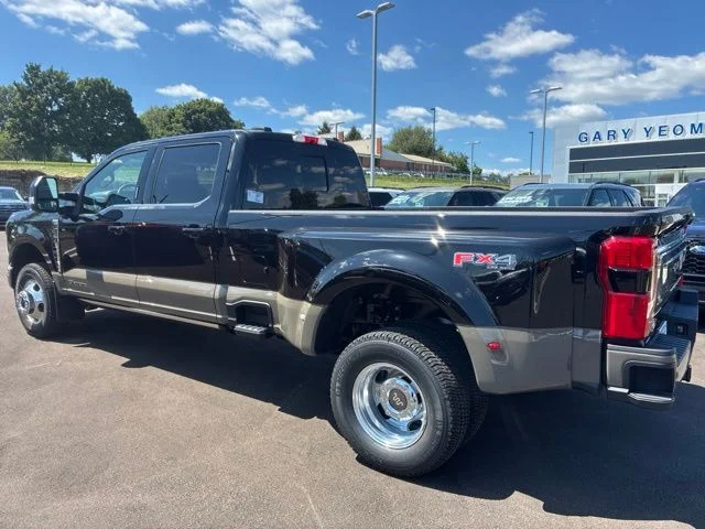 New 2026 Agate Black Metallic Ford F-350® King Ranch® image 5