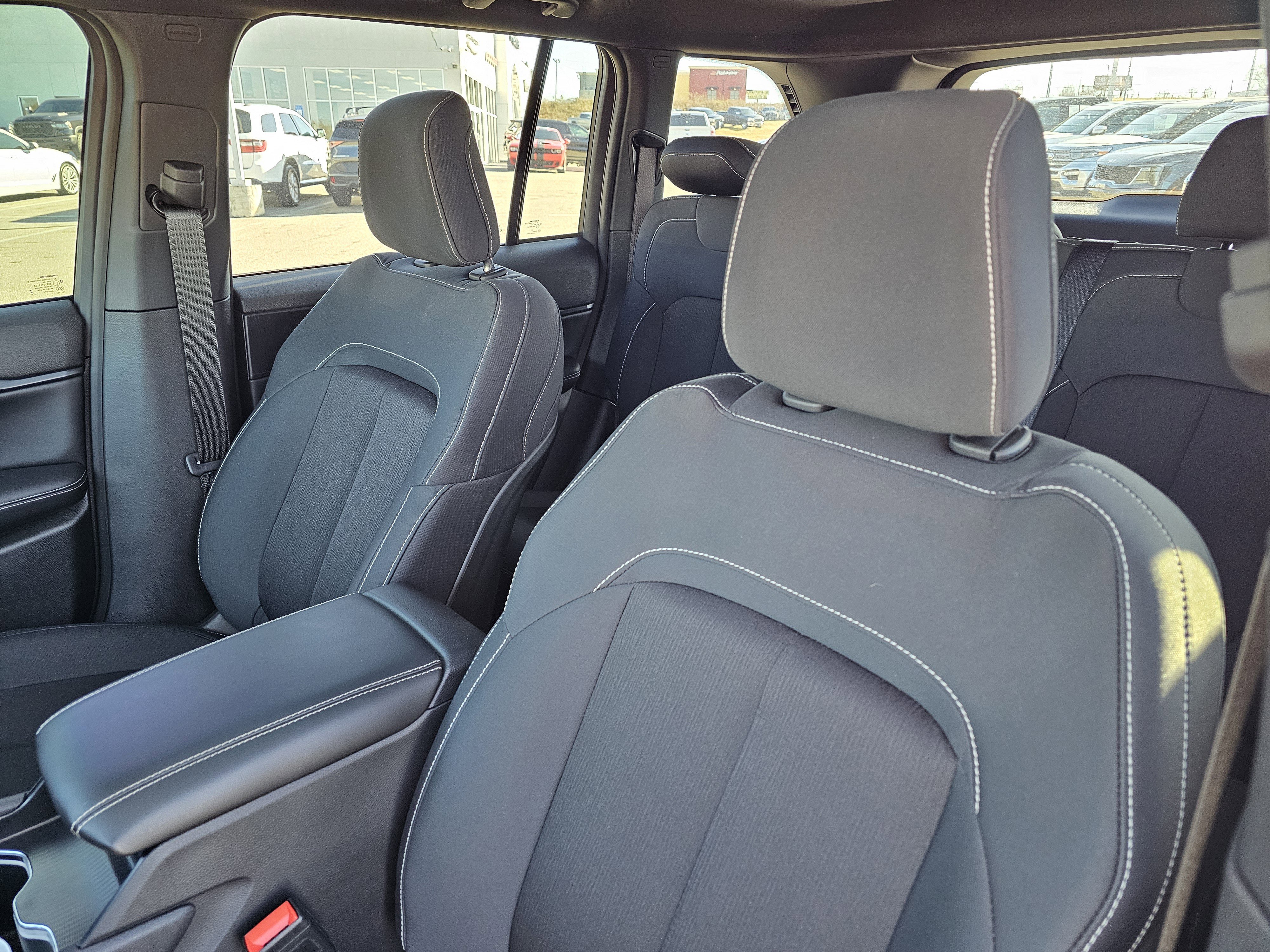 New 2024 Silver Zynith Jeep Laredo X image 19