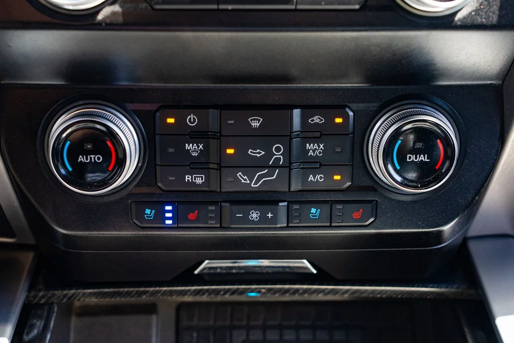 Used 2020 Black Ford Platinum image 19