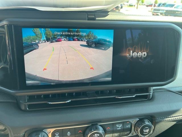 Certified Used 2025 Bright White Clearcoat Jeep Sahara image 19